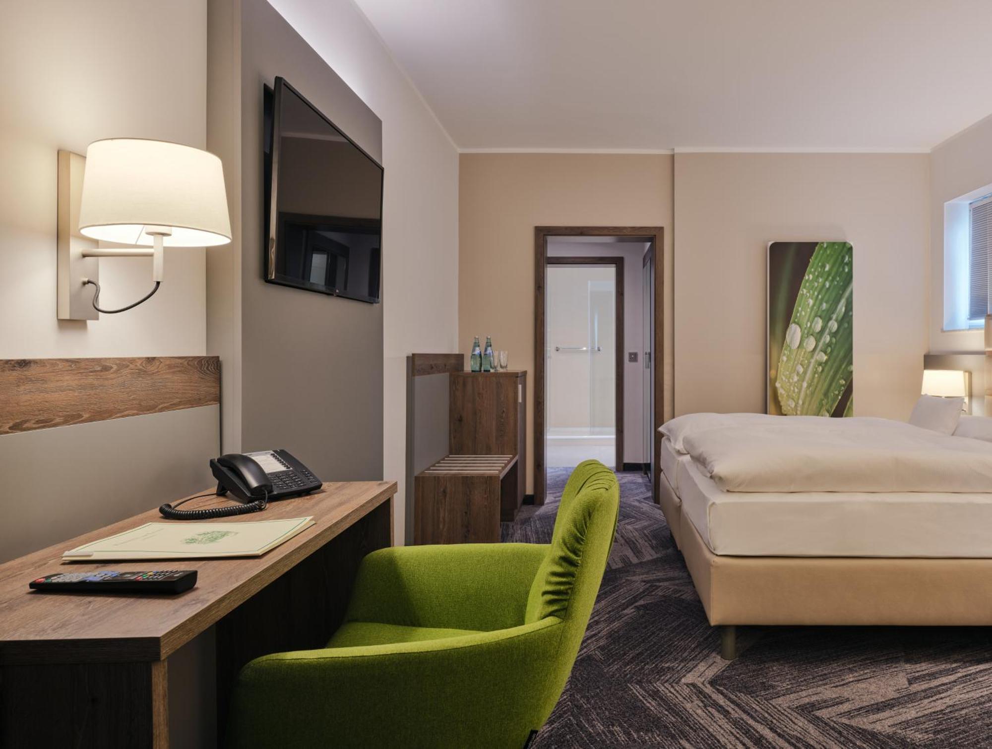 Parkhotel Am Taunus Oberursel Exterior foto